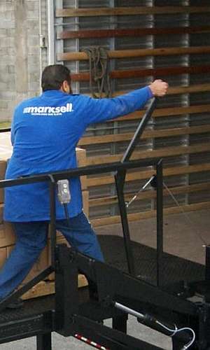 Doca móvel para carga e descarga Doca móvel para carga e descarga