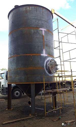 Fábrica de tanques industriais Fábrica de tanques industriais