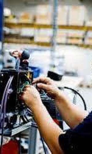 Manutenção de máquinas extrusoras Manutenção de máquinas extrusoras