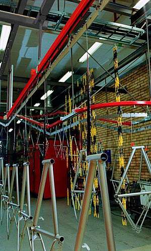 Transportadores aéreos industriais Transportadores aéreos industriais